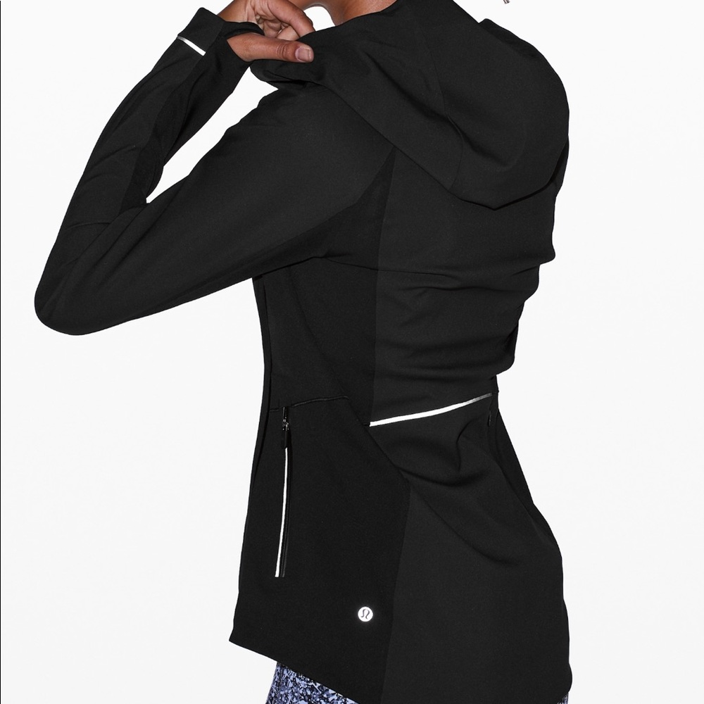 Lululemon cross chill jacket